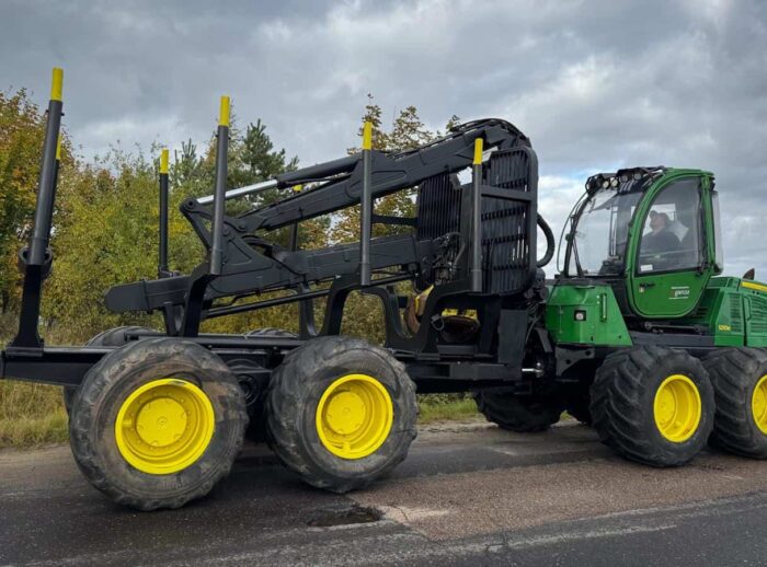 Forwarder John Deere 1210E Forwarder John Deere 1210E