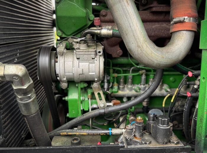 Forwarder John Deere 1210E Motor Forwarder John Deere 1210E silnik