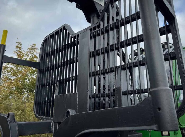 Forwarder John Deere 1210E Anhänger Forwarder John Deere 1210E przyczepa