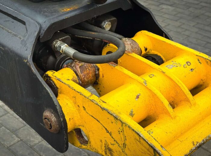 Greifer HSP 028 für Forwarder und Forstanhänger Chwytak HSP 028 do forwarderów oraz przyczep leśnych