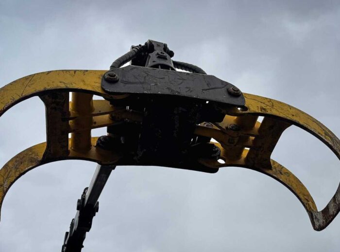 Greifer HSP 028 für Forwarder und Forstanhänger Chwytak HSP 028 do forwarderów oraz przyczep leśnych