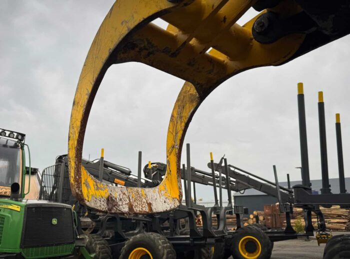 Greifer HSP 028 für Forwarder und Forstanhänger Chwytak HSP 028 do forwarderów oraz przyczep leśnych