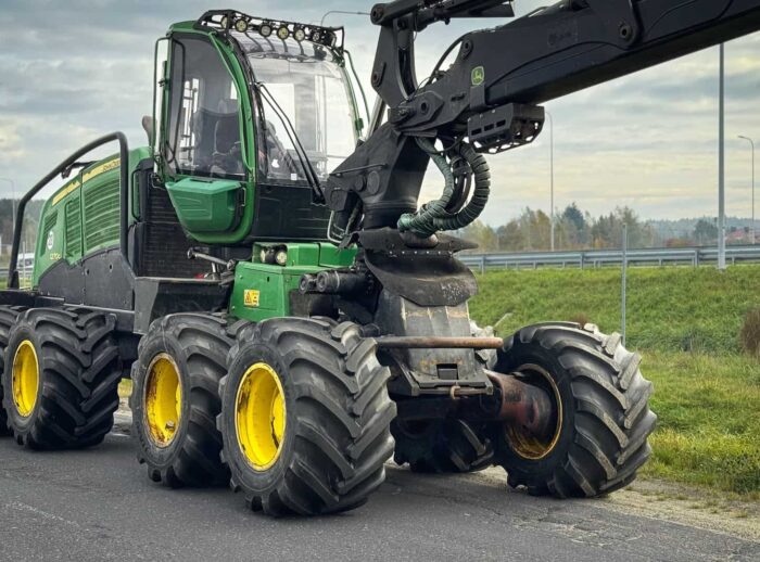 Erntemaschine John Deere 1270G Harvester John Deere 1270G