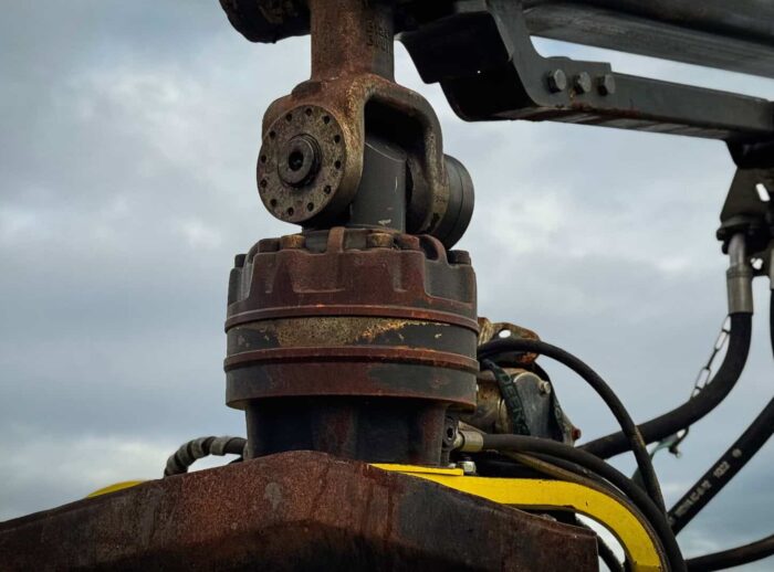 Erntemaschine John Deere 1270G slinger Harvester John Deere 1270G zawiesie