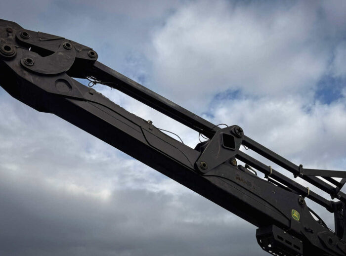 Harvester John Deere 1270G Kran Harvester John Deere 1270G żuraw