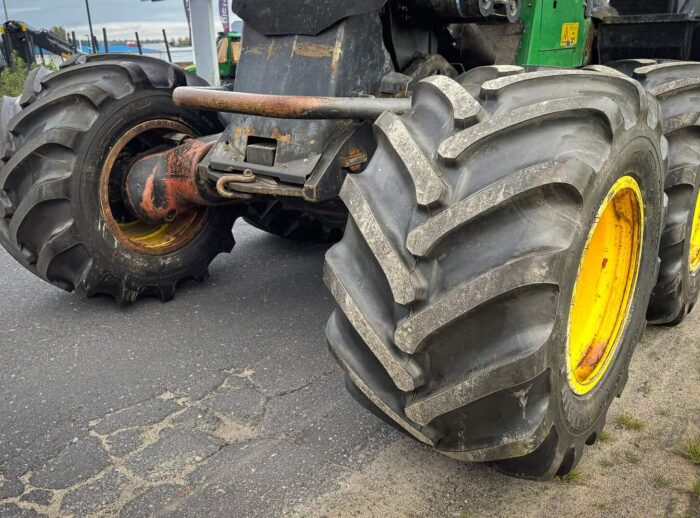 Harvester John Deere 1270G Räder Harvester John Deere 1270G koła
