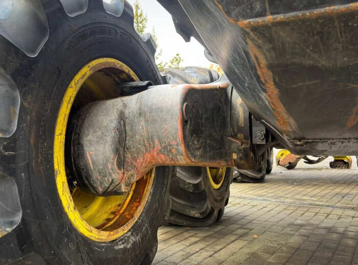 Erntemaschine John Deere 1270G Fahrgestell Harvester John Deere 1270G podwozie