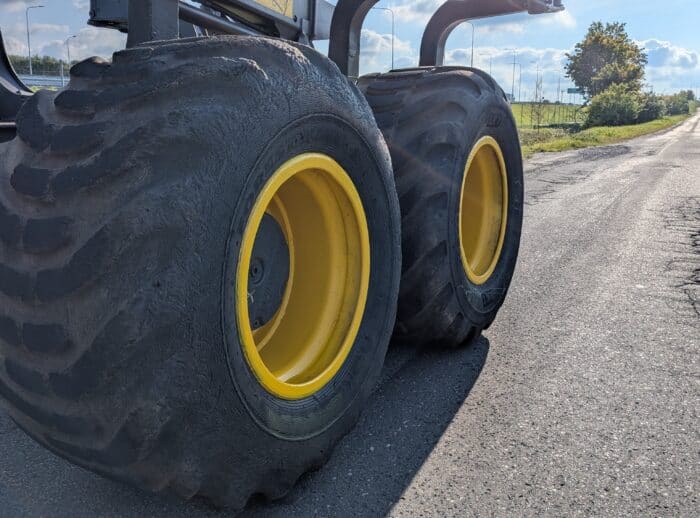 PONSSE ELK 8W 2013r. opony PONSSE ELK 8W 2013r. opony