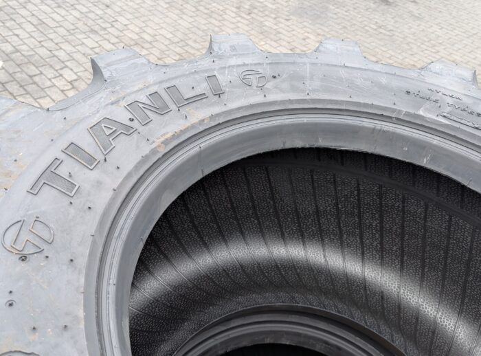 Nowe opony TIANLI 710/45-26,5 Harwester Forwarder Nowe opony TIANLI 710/45-26,5 Harwester Forwarder