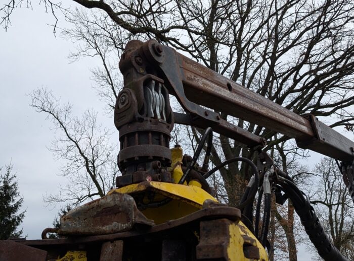 Harvester John Deere 1270D 2007r. żuraw Harvester John Deere 1270D 2007r. żuraw