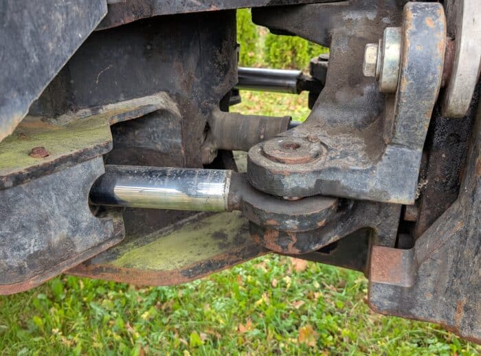 Harvester John Deere 1270D 2007r. siłownik Harvester John Deere 1270D 2007r. siłownik