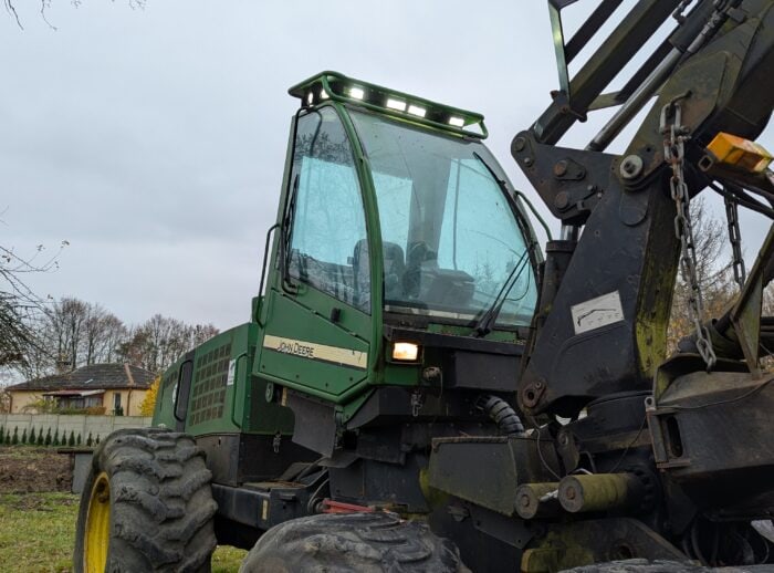 Harvester John Deere 1270D 2007r. Harvester John Deere 1270D 2007r.