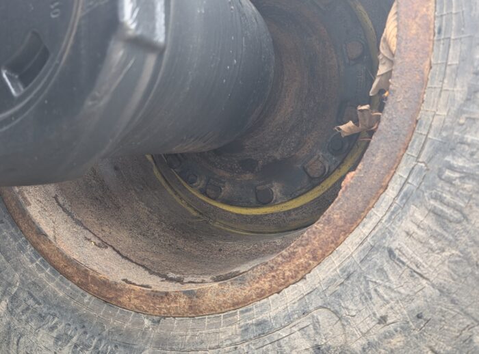 Forwarder PONSSE Wisent 2010 K70+M Innenseite der Felgen Forwarder PONSSE Wisent 2010 r. K70+M wnętrze felg