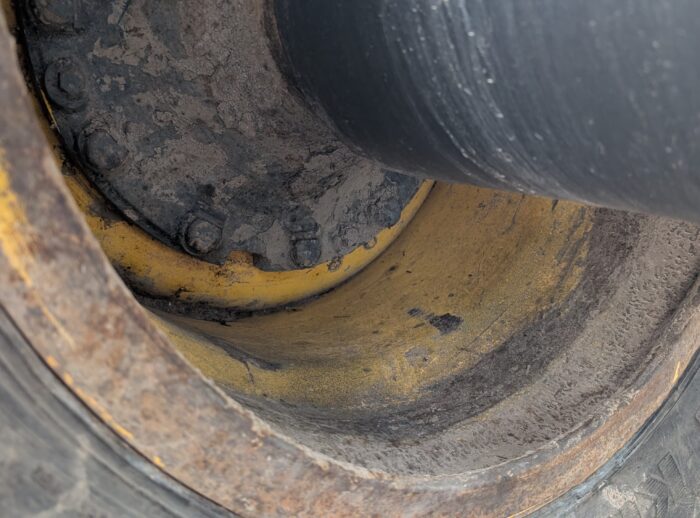 Forwarder PONSSE Wisent 2010 K70+M Innenseite der Felgen Forwarder PONSSE Wisent 2010 r. K70+M wnętrze felg