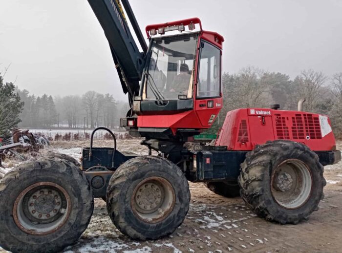 Valmet 911.4 harvester, 2010. Harwester Valmet 911.4 2010r.