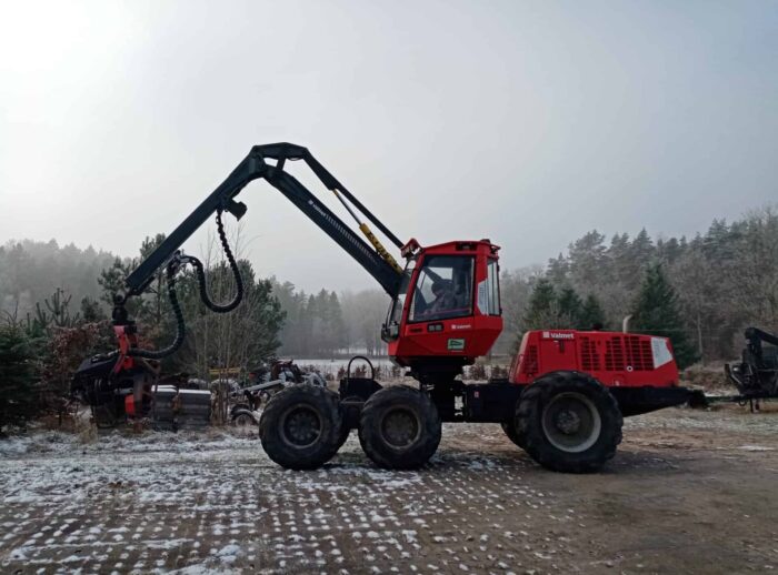 Valmet 911.4 harvester, 2010. Harwester Valmet 911.4 2010r.