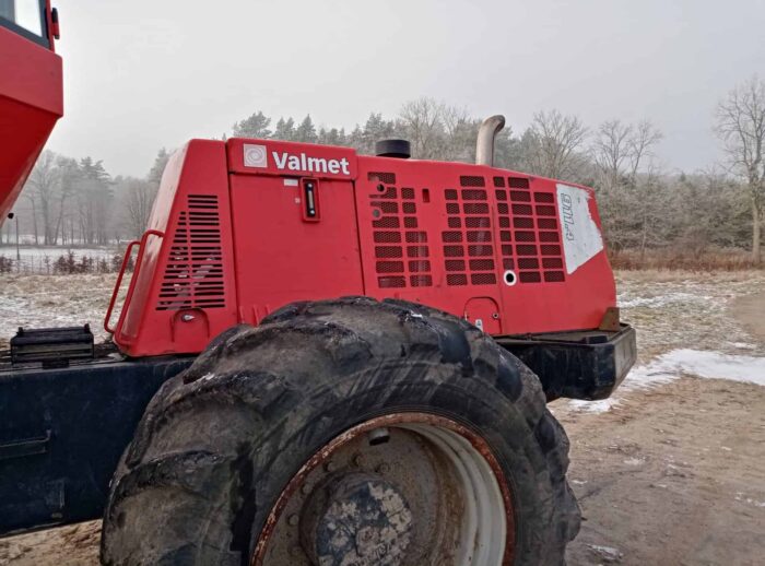 Valmet 911.4 harvester, 2010. Harwester Valmet 911.4 2010r.