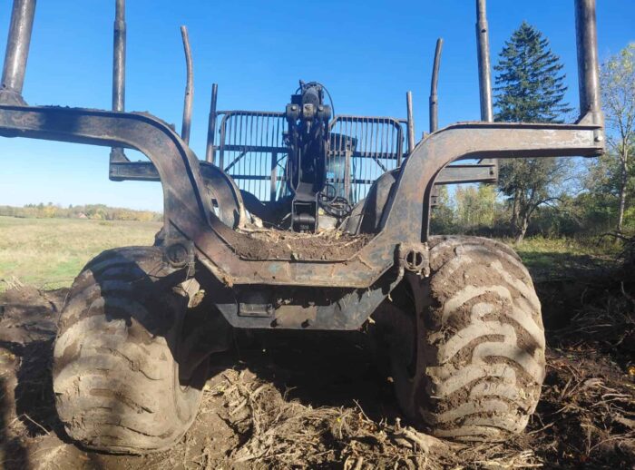 Timberjack 1710D forwarder, 2002. John Deere Forwarder Timberjack 1710D 2002r. John Deere